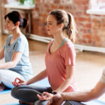 Känn Dig Stark Och Centrerad Med Yoga